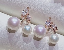 Load image into Gallery viewer, Tie Pearl Earrings
