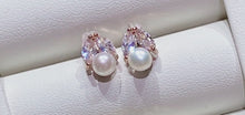 Load image into Gallery viewer, The Twins Pearl Earrings
