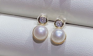 The Energy Pearls Earrings