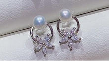 Load image into Gallery viewer, Funky Flowers Pearls Earrings
