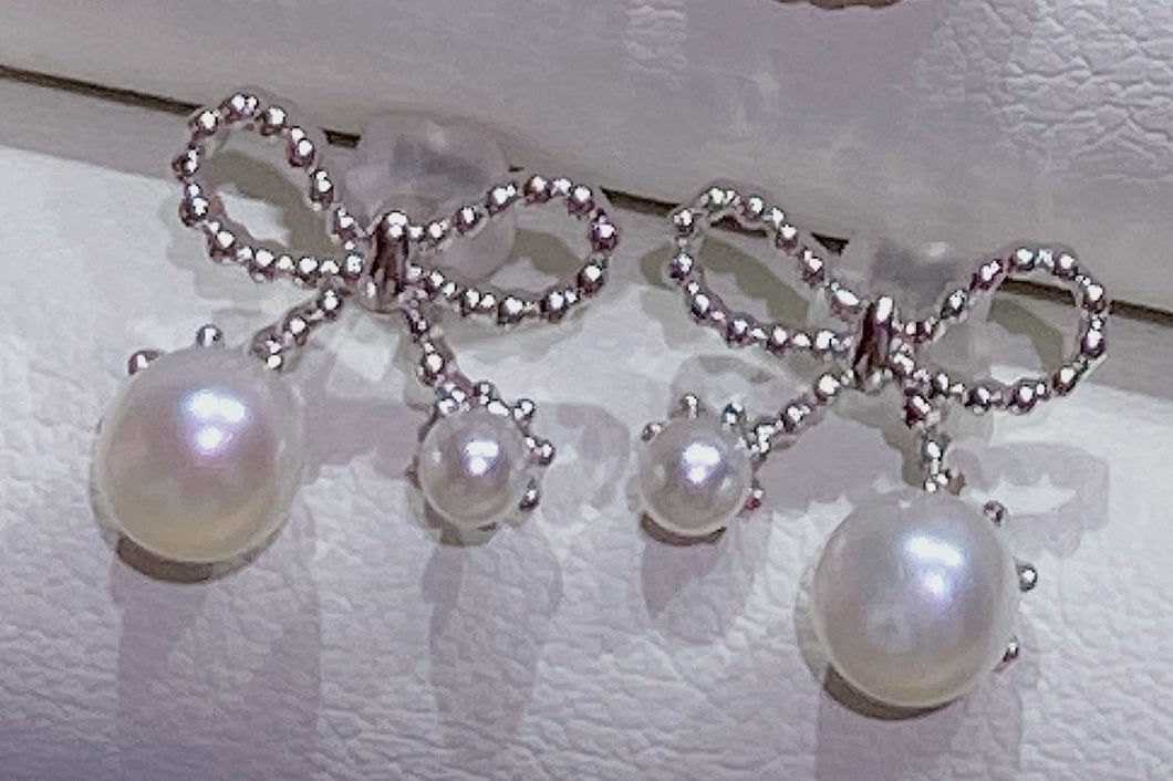 Funky Papion Pearls Earrings