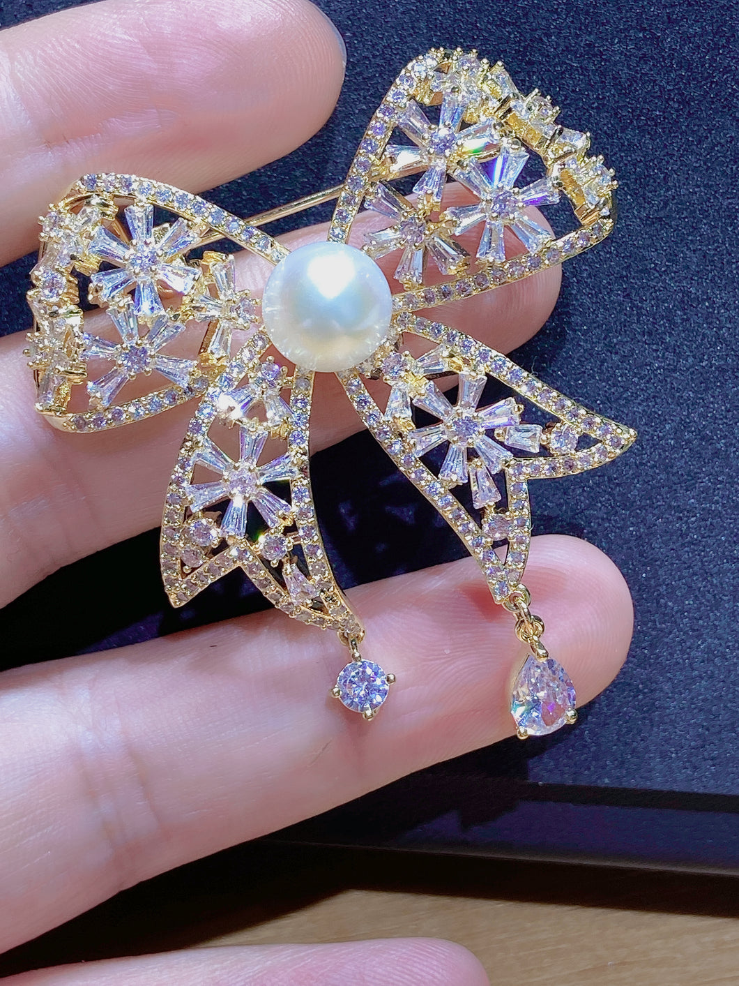 Corbata Brooch