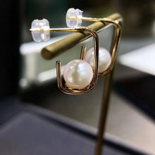 Load image into Gallery viewer, Akoya Pearl Earrings 27

