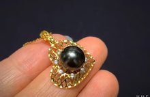 Load image into Gallery viewer, South Sea Pearl Heart
