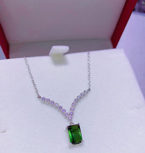 Load image into Gallery viewer, Tourmaline Green 67
