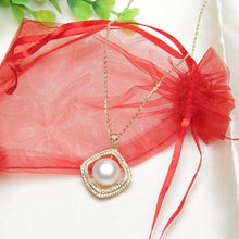 Load image into Gallery viewer, Golden Square Necklace
