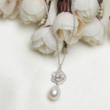 Load image into Gallery viewer, Freshwater Pearl Necklace AAA Rice
