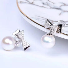 Load image into Gallery viewer, Bowknot Earrings
